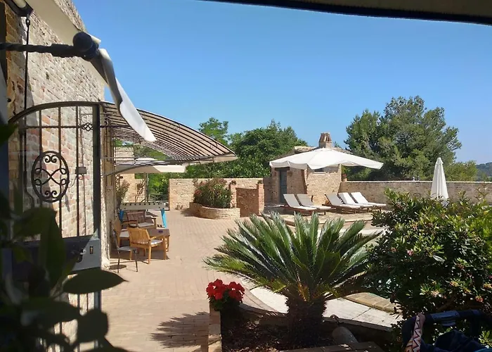 Borgo Da Mare 4* مونتيبراندون