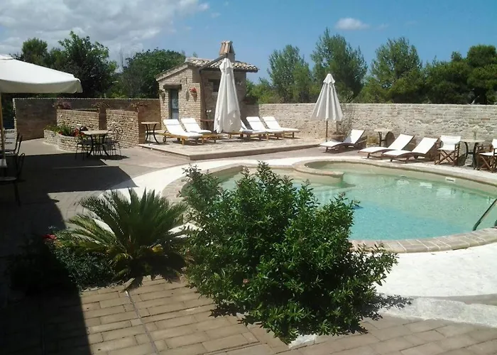 Borgo Da Mare 4* مونتيبراندون