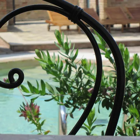 Borgo Da Mare מלון דירות מונטפרנדונה